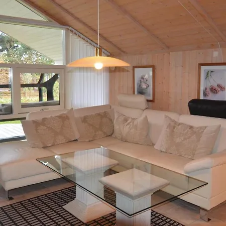 4 Bedroom Nice Home In Idestrup Bøtø By