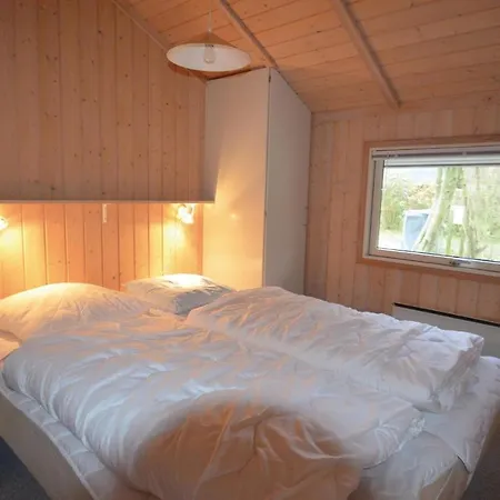 Tatil Evi 4 Bedroom Nice Home In Idestrup Bøtø By